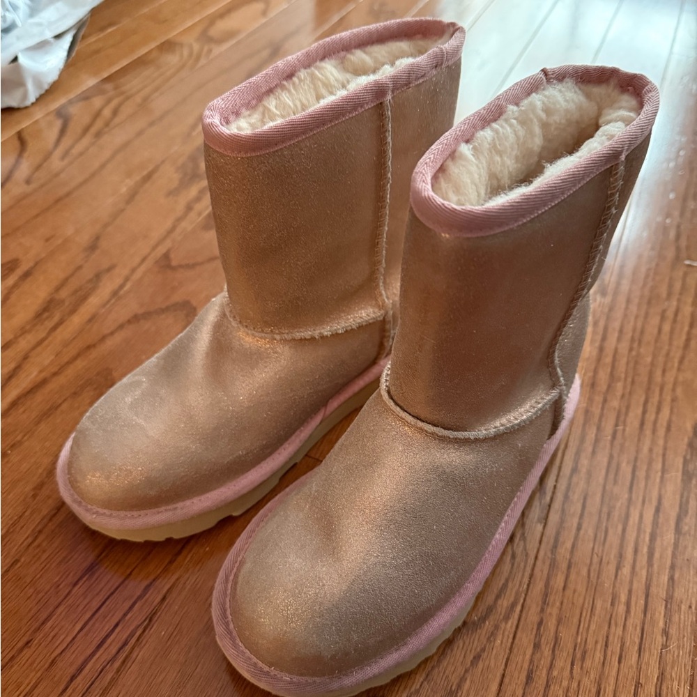 Girls Rose Gold Uggs
